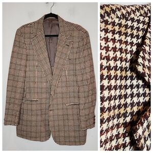 Desmond's Wool Brown houndstooth blazer sports coat. Men's estimated size 42.